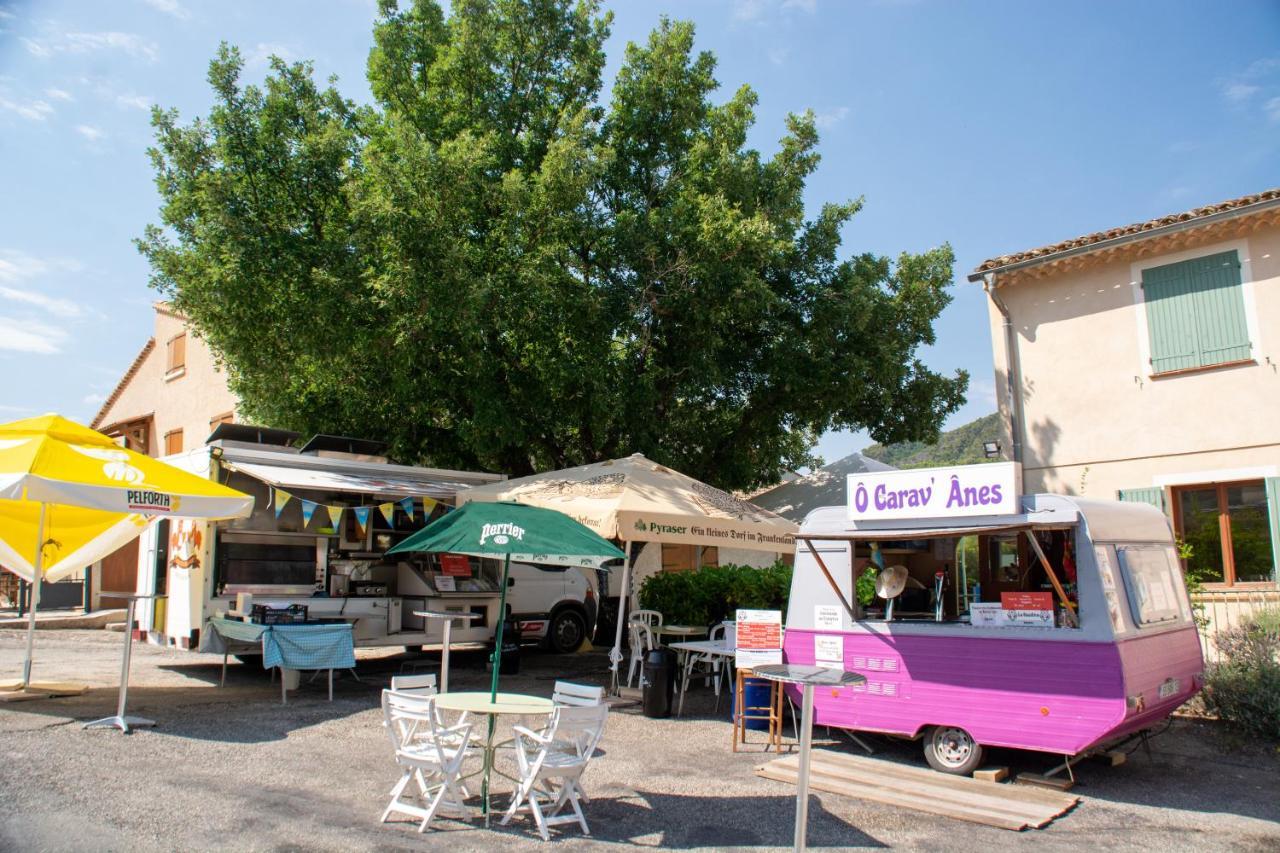 Camping Le Saint Clair Moustiers-Sainte-Marie Exterior foto