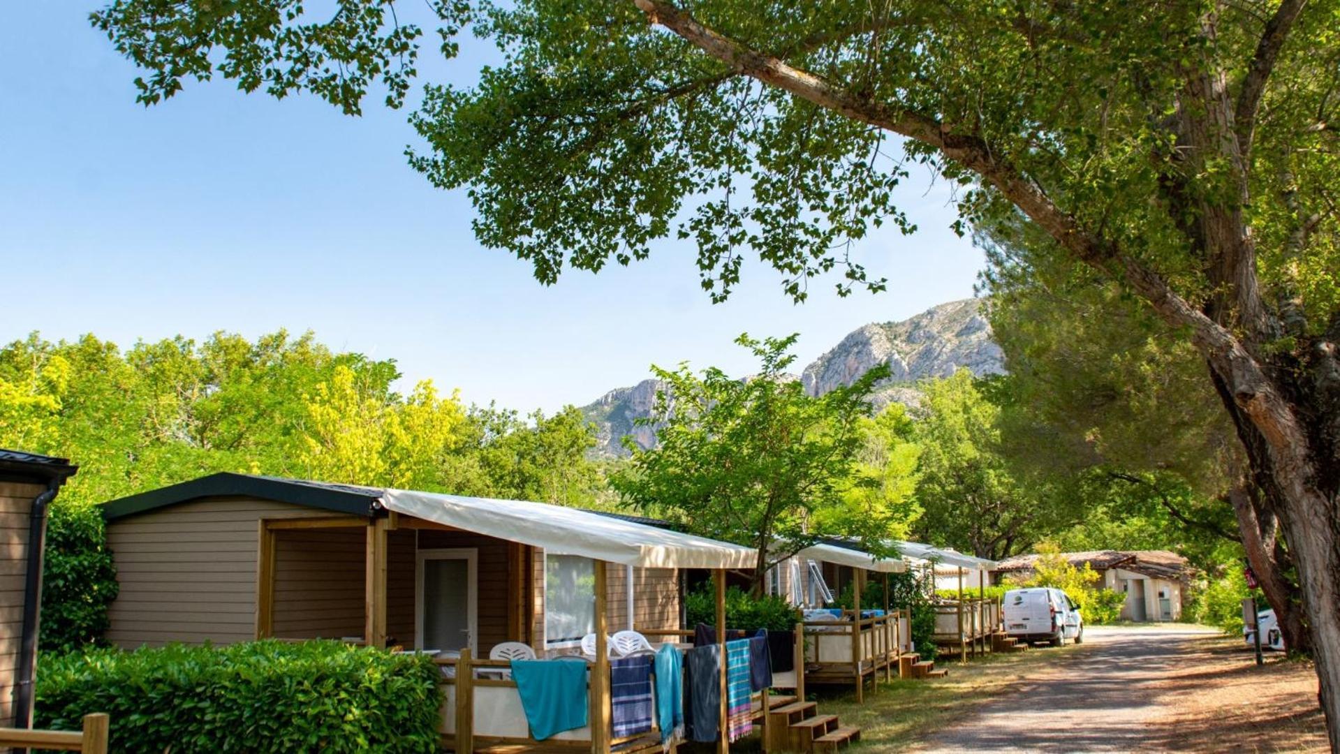 Camping Le Saint Clair Moustiers-Sainte-Marie Exterior foto